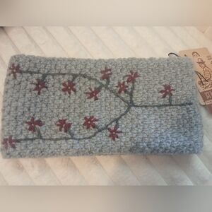 Handcrafted Gray Floral Fleece-Lined Knit Earwarmer